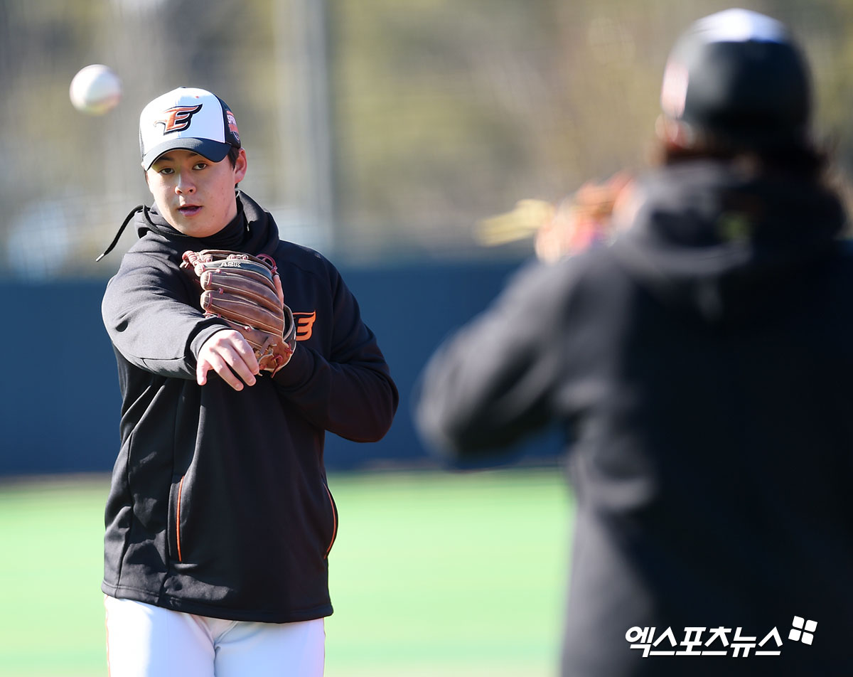 Hanwha Noh Si-hwan “I wanted to do better than Han Dong-hee hyung.” [거제:캠프톡]