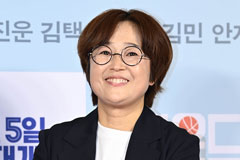 '부상으로 병원行' 송은이, 상태 심각…"손가락 3개 골절, 핀 박았다"