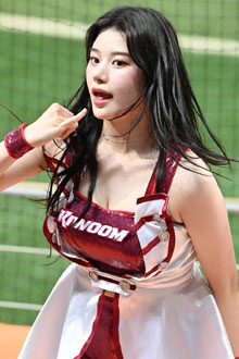 치어리더 이예빈, 큐티 섹시한 매력 발산!