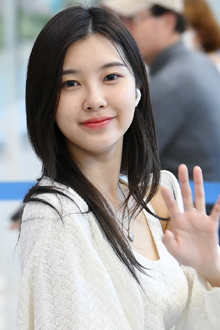 케플러 김다연 '청순 요정의 눈맞춤'