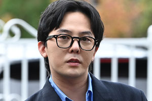 마약하는 모습 못봐 유흥업소 女실장 말 바꾸기…지드래곤, 혐의 벗나