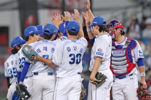 '챔피언 KIA, 5할 되기 힘드네' 홈런 쾅쾅+최원태 3승+배찬승 불꽃 KK…삼성, KIA 7-2 제압→3연승 저지