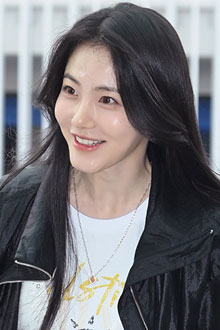 신예은 '바람에 흩날리는 청순美 대폭발'