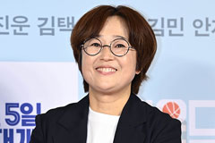 송은이, 이사 간 집 공개 '서재+어마어마한 뷰 거실'까지
