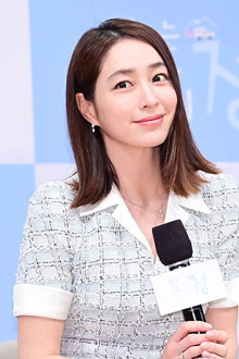 '첫 예능 출격' 이민정, 청순 미모 여전해