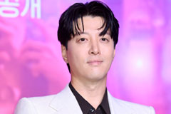 이동건, '♥16살 연하 열애설' 이어 겹경사…"자랑하고 싶었다"