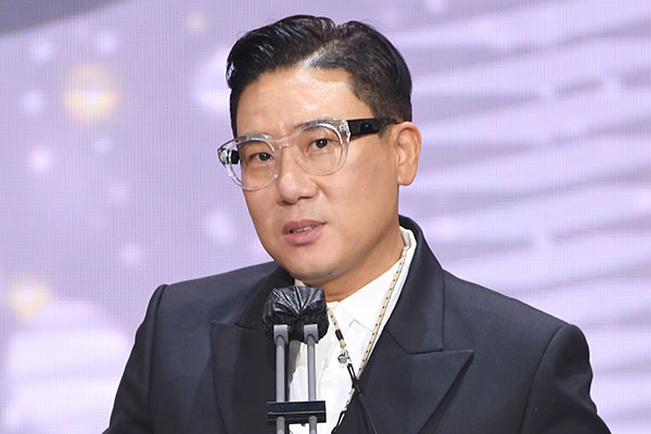 '재혼' 이상민, 임신 겹경사?…♥아내와 시험관 결과 발표
