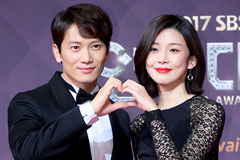 이보영♥지성, 두 자녀와 한국 떠났다…태국서 포착된 근황