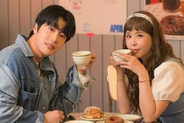'신지♥' 문원 돌싱+딸 고백 온라인 '흔들'…상견례 영상 하루 만 '100만 돌파'