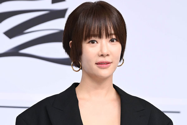 황정음, 43억 횡령금으로 카드값도 냈다…현재는 '변제 완료'