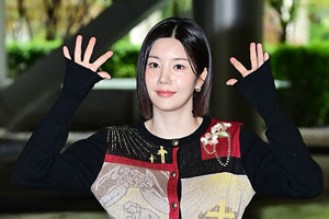 '24억 건물주' 권은비, 광고로 돈 쓸어 담은 재력 부모님 차 사드렸다