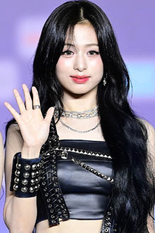 베이비몬스터 아현, 다이어트 자극하는 개미 허리