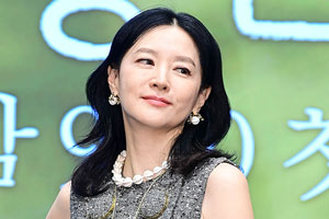 이영애, 데뷔 35년만 충격 고백 내 얼굴 보기 싫어, 그만하겠다고 했다