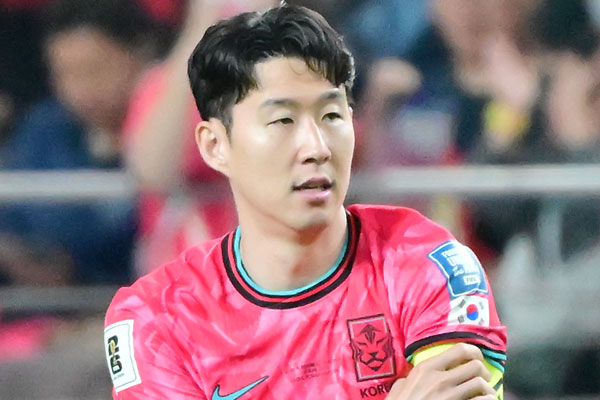 손흥민, A매치 한국신기록 세운다…홍명보호 10월 명단 FW 승선→차범근·홍명보 136경기 넘는다