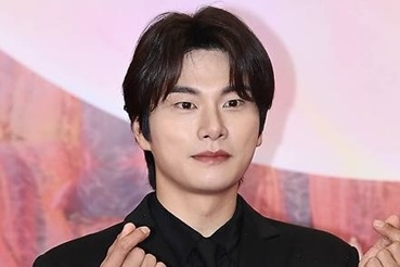 이이경 '사생활 루머' 폭로자 난 독일인, 돈 요구 한 번 반박글