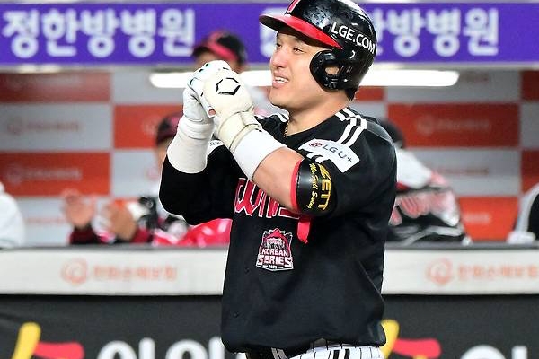 대전에서 끝낸다! '박동원 투런포'부터 '오스틴 KS 첫 안타'까지…LG, 9회 6득점 '대역전 드라마' 완성