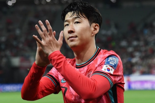 손손손손손손손손손손! 호날두 제친 손흥민, 아시아 최고 맞네…'亞 발롱도르' 10회 수상→역대 최다