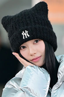 에스파 카리나, 공항에 등장한 귀여운 고양이