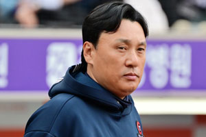 日 최고 명문, 이승엽 원한다!…요미우리 정식 코치 제안→가족과 대화 후 결정