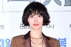 나나, '강도 침입' 피해 있었다…"母 의식 잃어, 치료 필요한 상태"