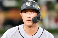 '지연과 이혼' 황재균, 아이 안고 나들이…"야구 시키세요" 반응 폭발