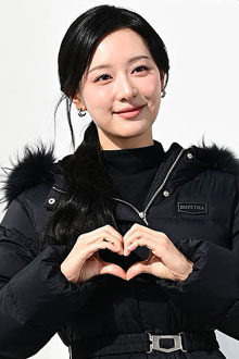 김지원, 따라하고 싶은 롱 패딩 스타일링