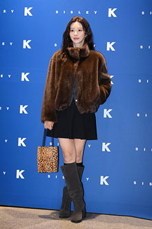 '163cm 45kg' 이주빈, 이 비율 실화? 작아도 너무 작은 얼굴