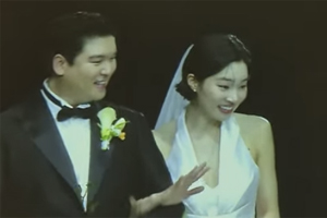 이장우♥조혜원 결혼식 현장 공개…'주례' 전현무에 깍듯 인사→사촌형 환희 축가