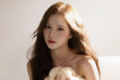 '관능미는 못 덮어'…김해리 치어, 이불 하나로 레전드 경신