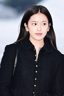 안유진, 이른 아침 밝히는 잘생쁨 비주얼