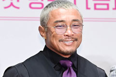 "루이비통을 반려견 목줄로"…추성훈, 럭셔리 일상 공개