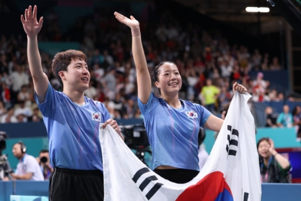임종훈-신유빈, 中 왕추친-쑨잉사 30연승 막았다…2년 만의 국제대회 패배, 강적이 나타났다