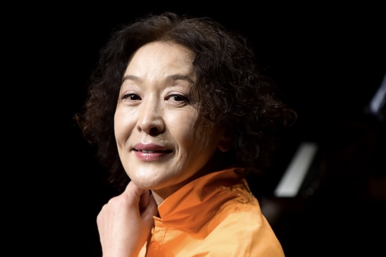 '항암 거부' 故윤석화 별세…나답게 살겠다 신념 지킨 삶 '추모 물결'