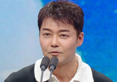 '대상' 전현무, 링거 해명→父 투병 악재 속 첫 심경