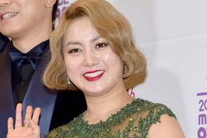 '활동 중단' 박나래, 전 매니저들과 법적 공방 계속…이미지 하락도 '현재진행형'