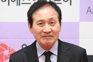 '암 투병' 안성기, 나흘째 의식 불명…子 귀국→쾌유 응원 봇물