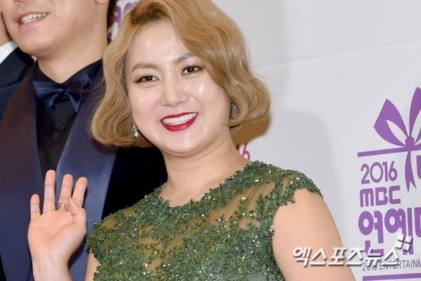 차 안에서 男과…교통사고 위험 박나래 매니저, 노동청에 낸 진정서 '충격'