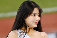 '맥심 완판녀' 김이서, 결혼+출산 후 한국 떴다…근황 공개