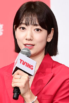 박신혜, 어딜 봐서 애엄마? 스무 살이라고 해도 믿을 동안 미모