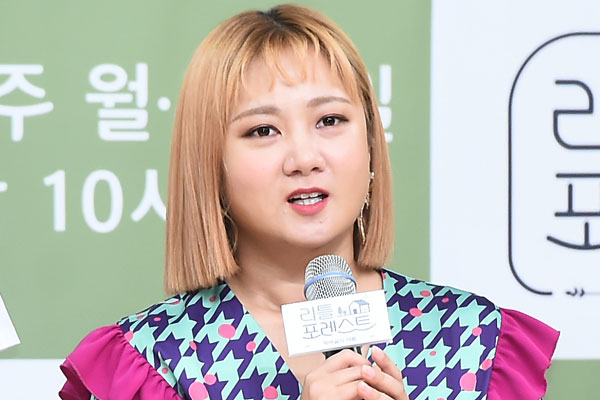 박나래, '6시간' 2차 경찰 조사 끝…美 체류 전 매니저는 한국 생활 정리 정황