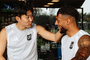 손흥민-부앙가, MLS 최고 블록버스터 듀오…'흥부'가 돌아왔다→친밀한 스킨십 '활짝'