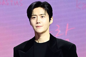 고윤정 케미 뜨는데…김선호, 가족법인 탈세 의혹 충격→입장문 공개에도 '시끌'