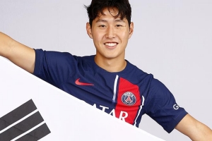 이강인, 연봉 150억 '초대형 경사' 보인다! 재계약 체결→ATM 관심 차단…PSG 계약 연장 추진, 감독도 잔류 원해