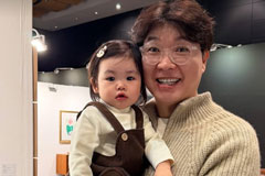 '김다예♥' 박수홍, 독박육아 고충…화장실까지 오픈 "너무 힘들다"