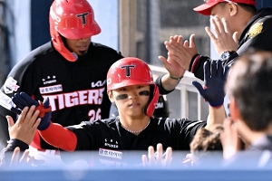 '개막 2연패' 탈출 주인공은 KIA, 김도영 '시즌 1호포' 폭발→잠실 원정 7-2 대승…LG는 또 마운드 '와르르'