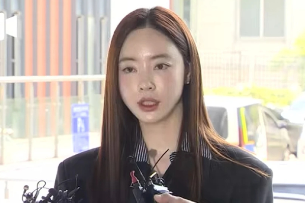 양정원, 피의자 신분 경찰 출석…'남편 수사 무마 청탁 의혹' 질문엔 진실 밝혀지길