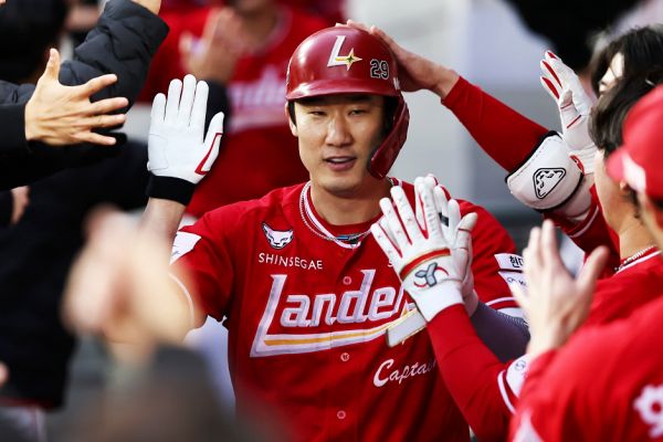 한화 마운드 붕괴…베테랑이 독수리 울렸다→'오태곤 홈런 포함 4타점' SSG, 한화 원정 6-1 쾌승+전날 패배 설욕