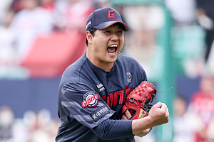 '승승승' 롯데 위닝시리즈 확보! 나균안, 6G 만에 시즌 첫 승…SSG는 2연패