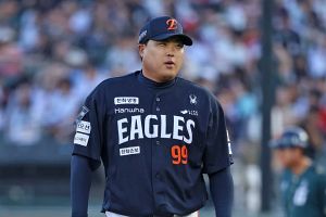 손민한 넘고, 김시진·정민태와 어깨 나란히! 류현진 다승 공동 1위+통산 124승→한화 5할 승률·5위 사수