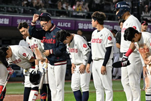 롯데 악몽의 8회→2점 리드 순식간에 사라졌다…김태형 800승 '3트'도 실패, 4할 승률 붕괴